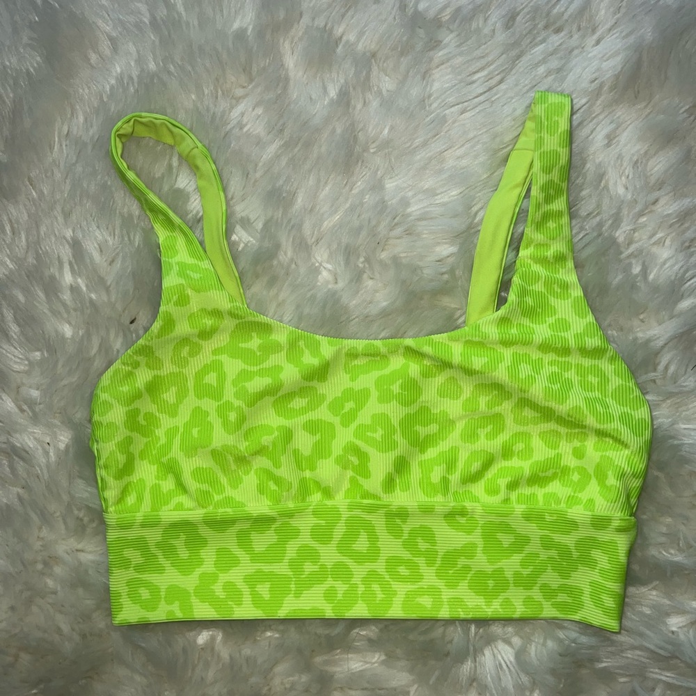 Beach Riot Leah Neon green animal print sports bra top size M